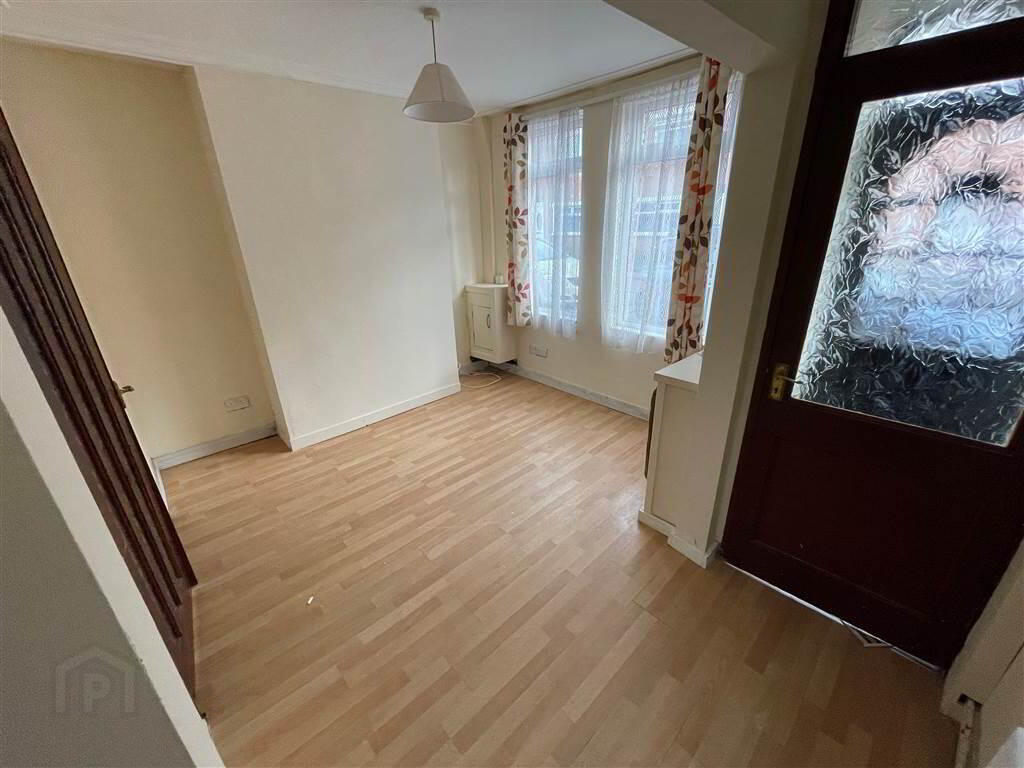48 Raby Street 2 of 8