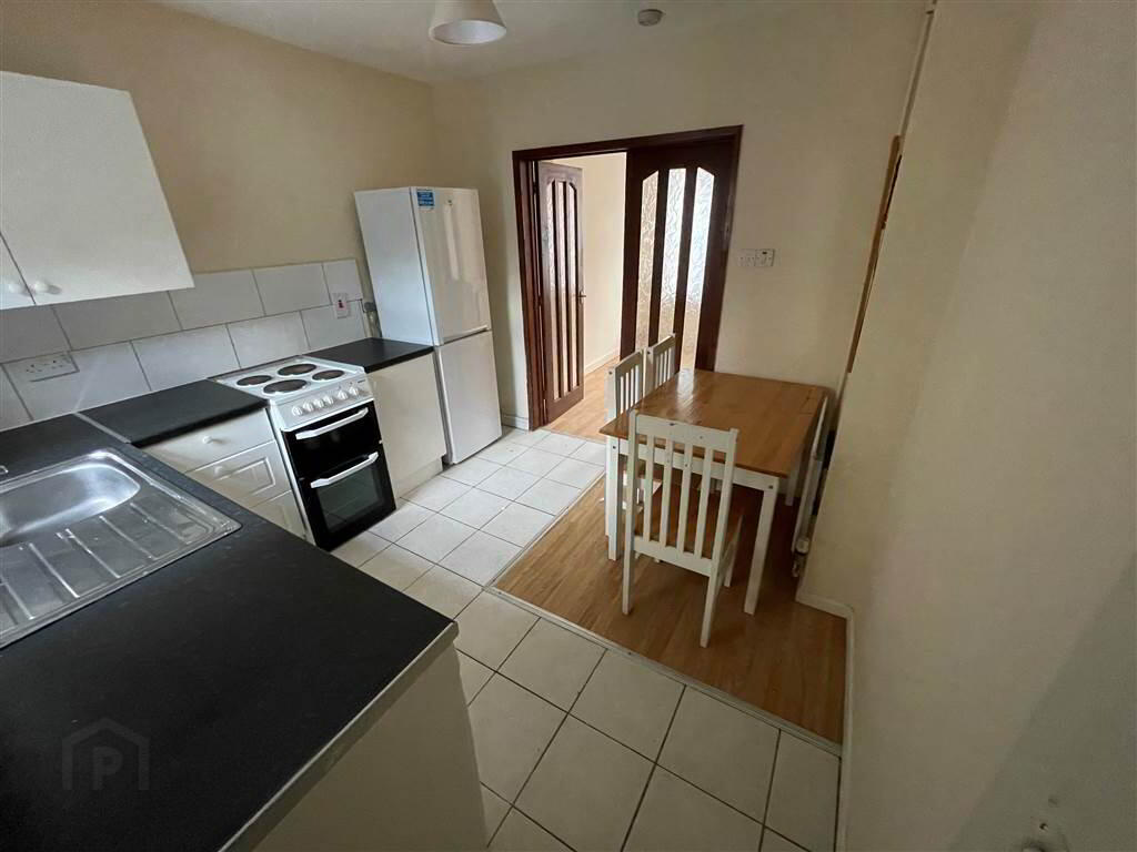 48 Raby Street 4 of 8