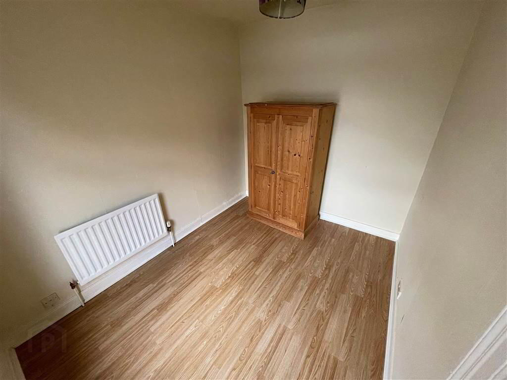 48 Raby Street 6 of 8