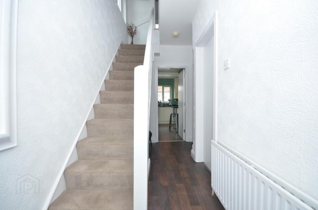 4 Ravenhill Avenue 2 of 12