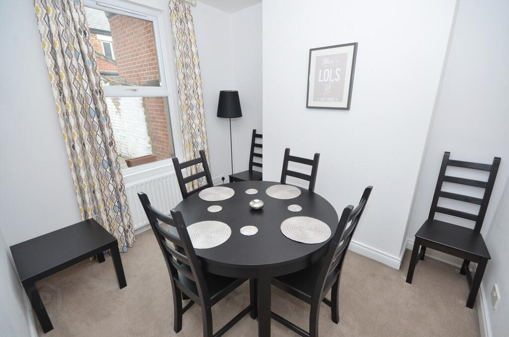 4 Ravenhill Avenue 4 of 12