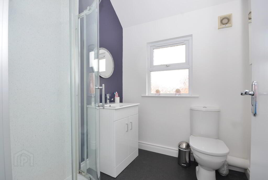 4 Ravenhill Avenue 10 of 12
