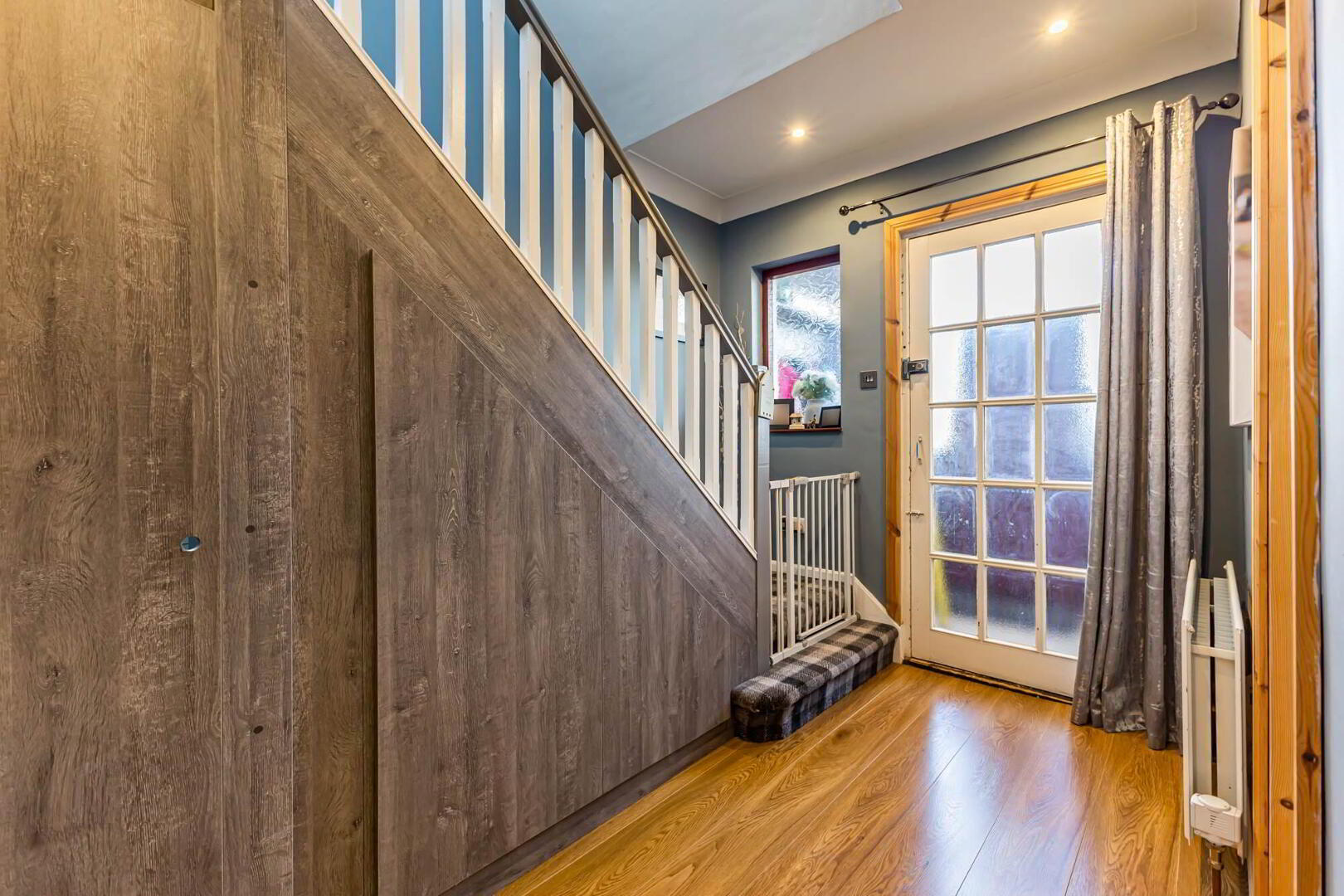 27 Causeway End Road 3 of 17