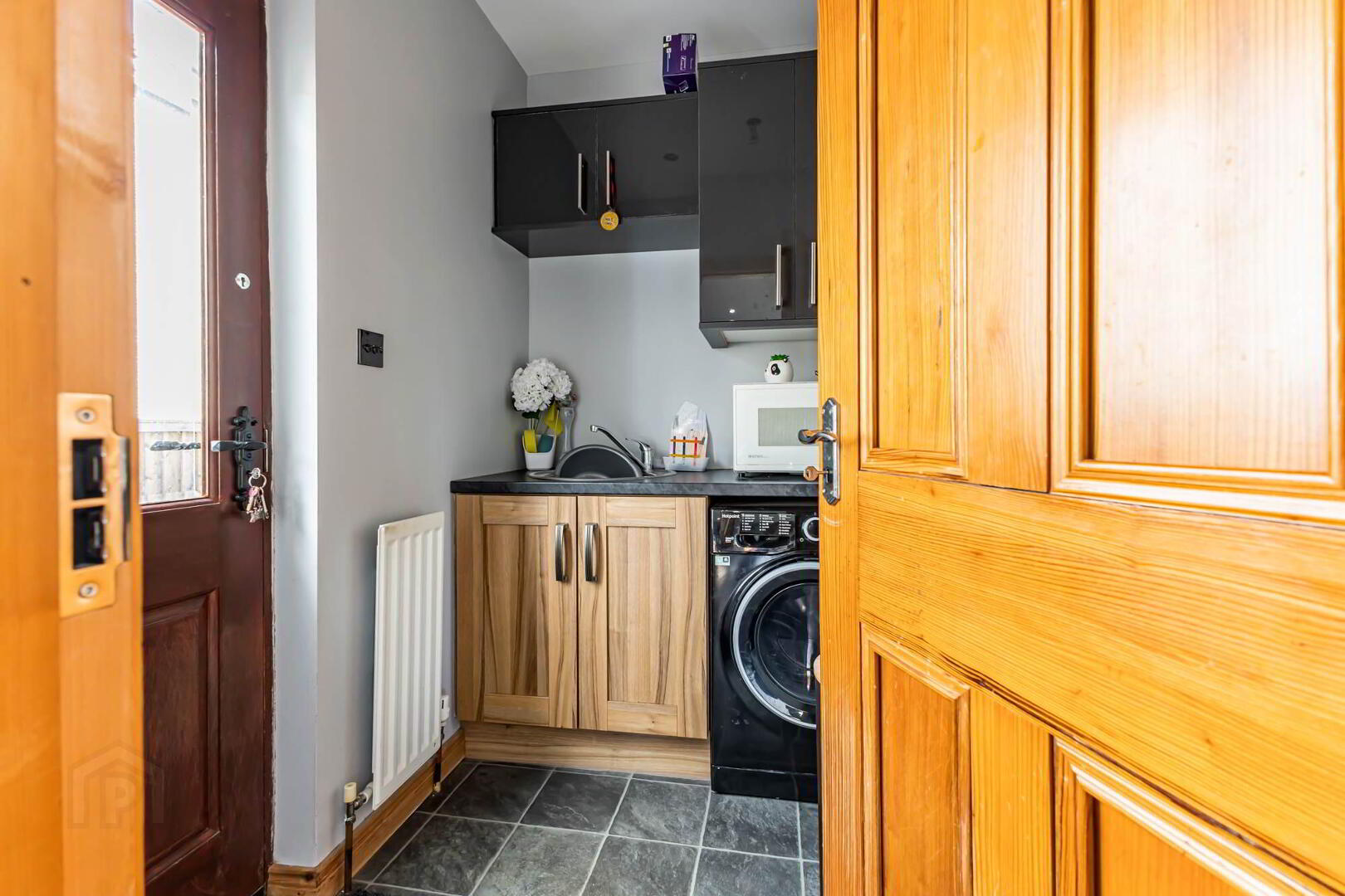 27 Causeway End Road 8 of 17