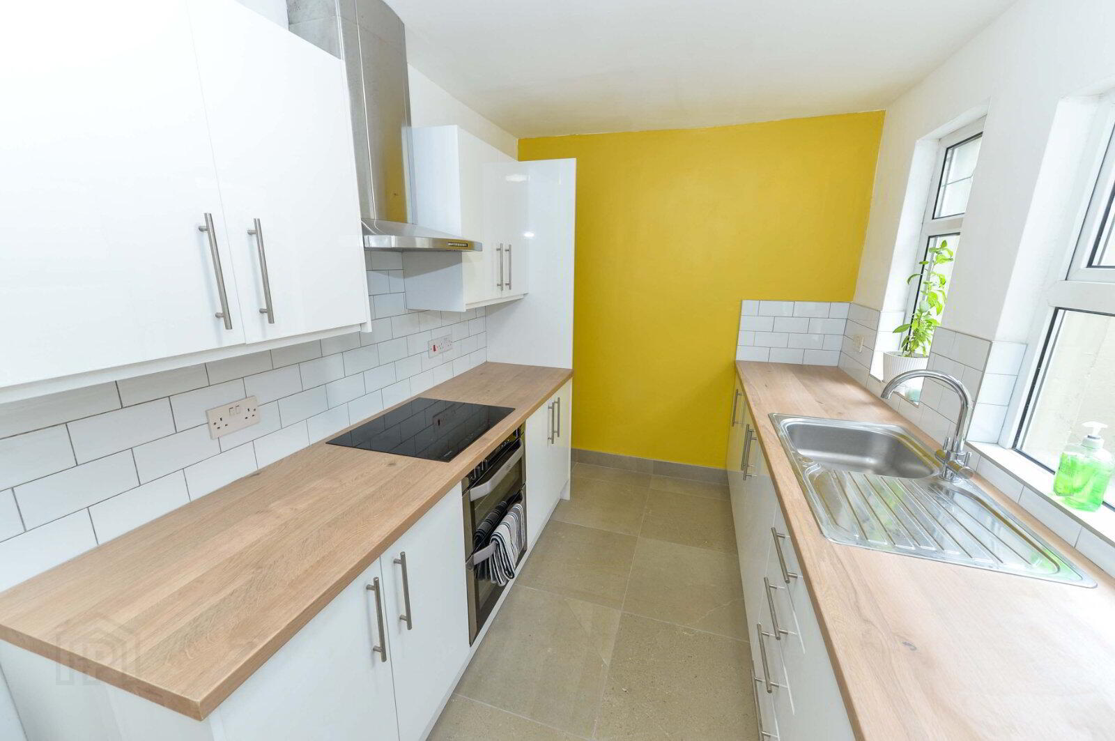 2 Willowholme Street 6 of 14