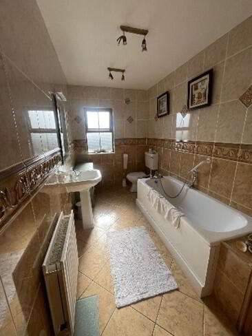 Assaroe House, 10 Assaroe View 7 of 13