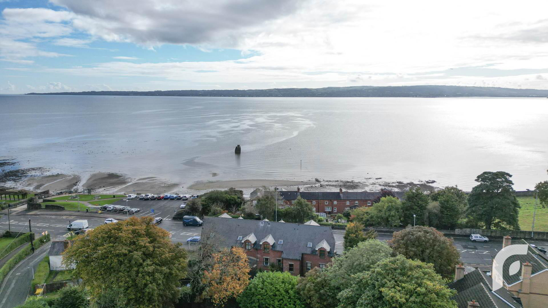 10 St James Court 2 of 26