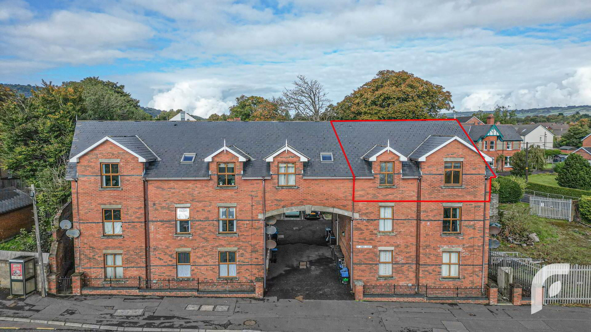 10 St James Court 1 of 26