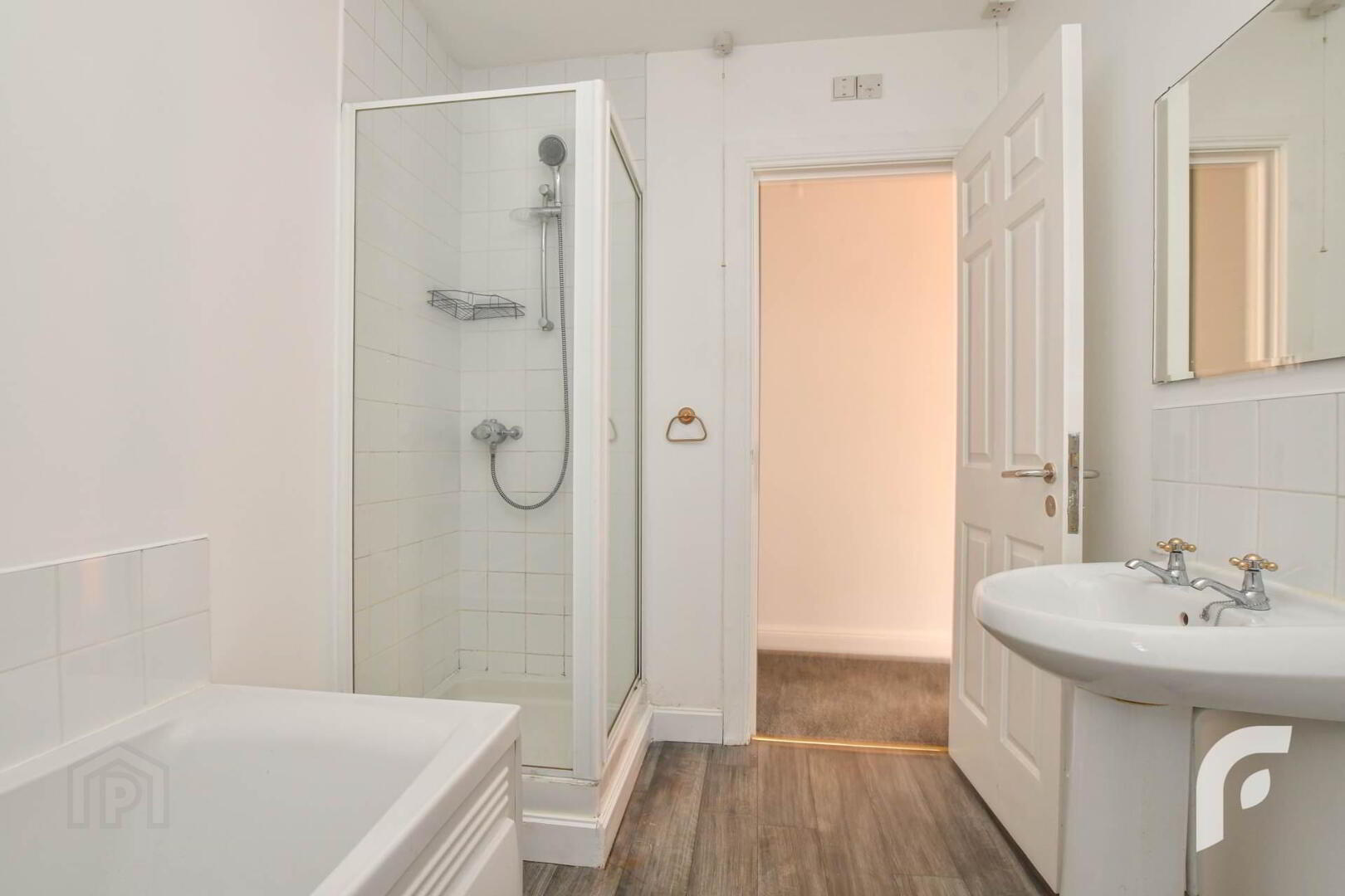 10 St James Court 22 of 26