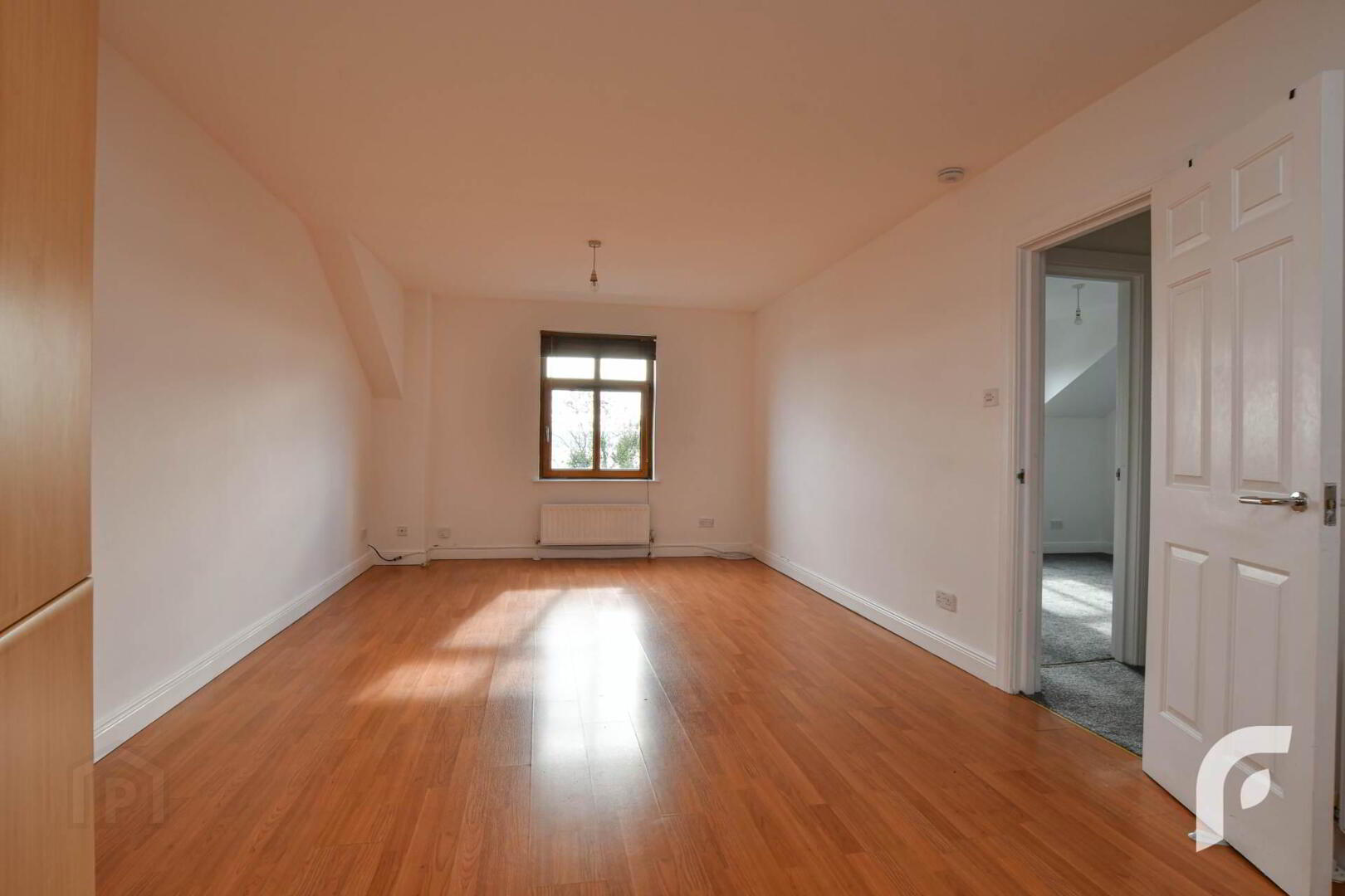 10 St James Court 11 of 26