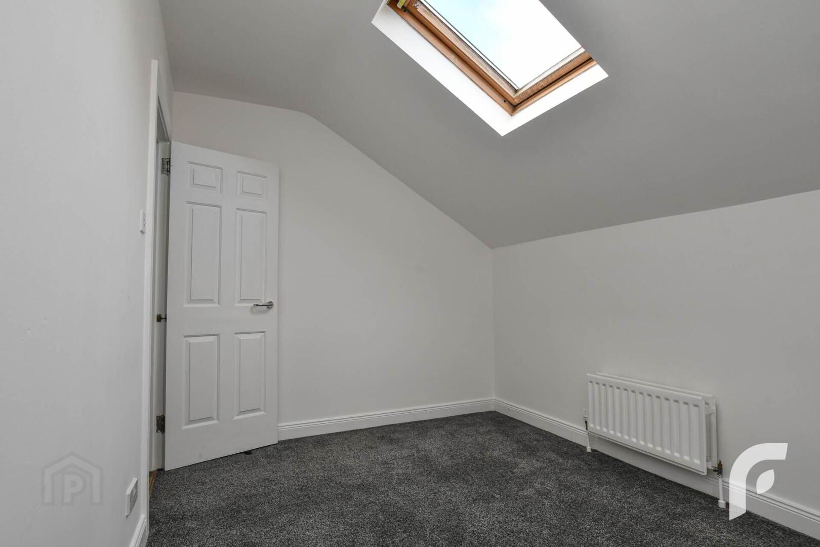 10 St James Court 20 of 26