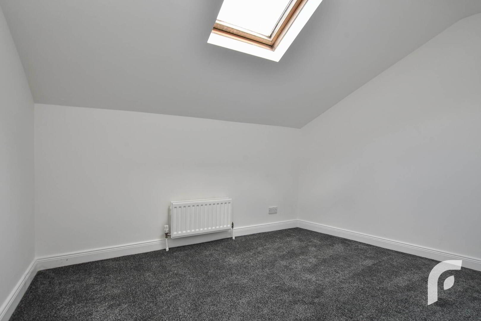 10 St James Court 19 of 26