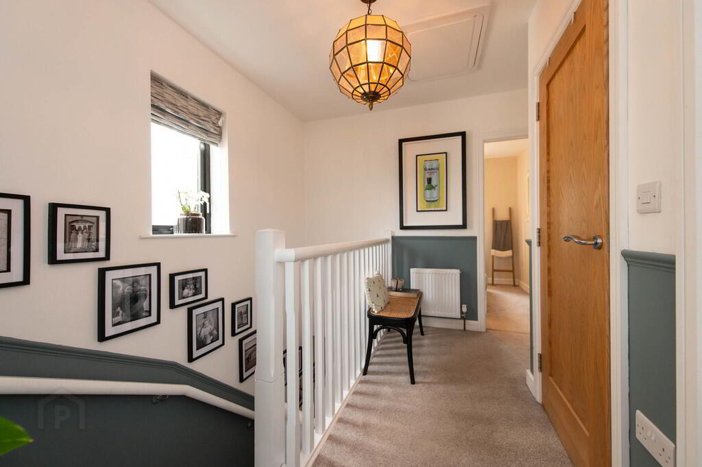 38 Chantry Gardens 15 of 26