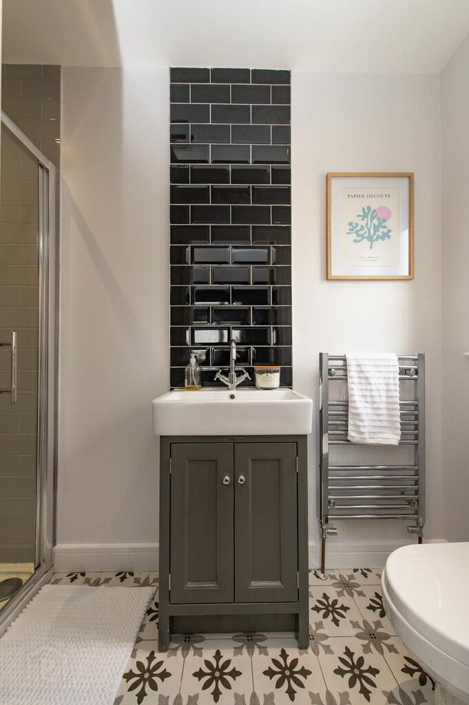 38 Chantry Gardens 17 of 26