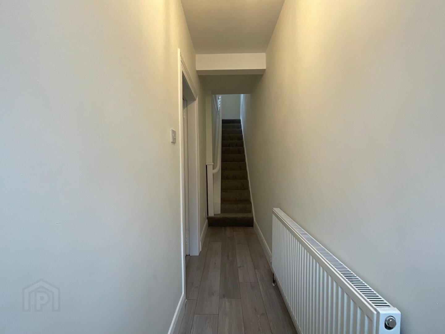 25 Rutherglen Street 2 of 12