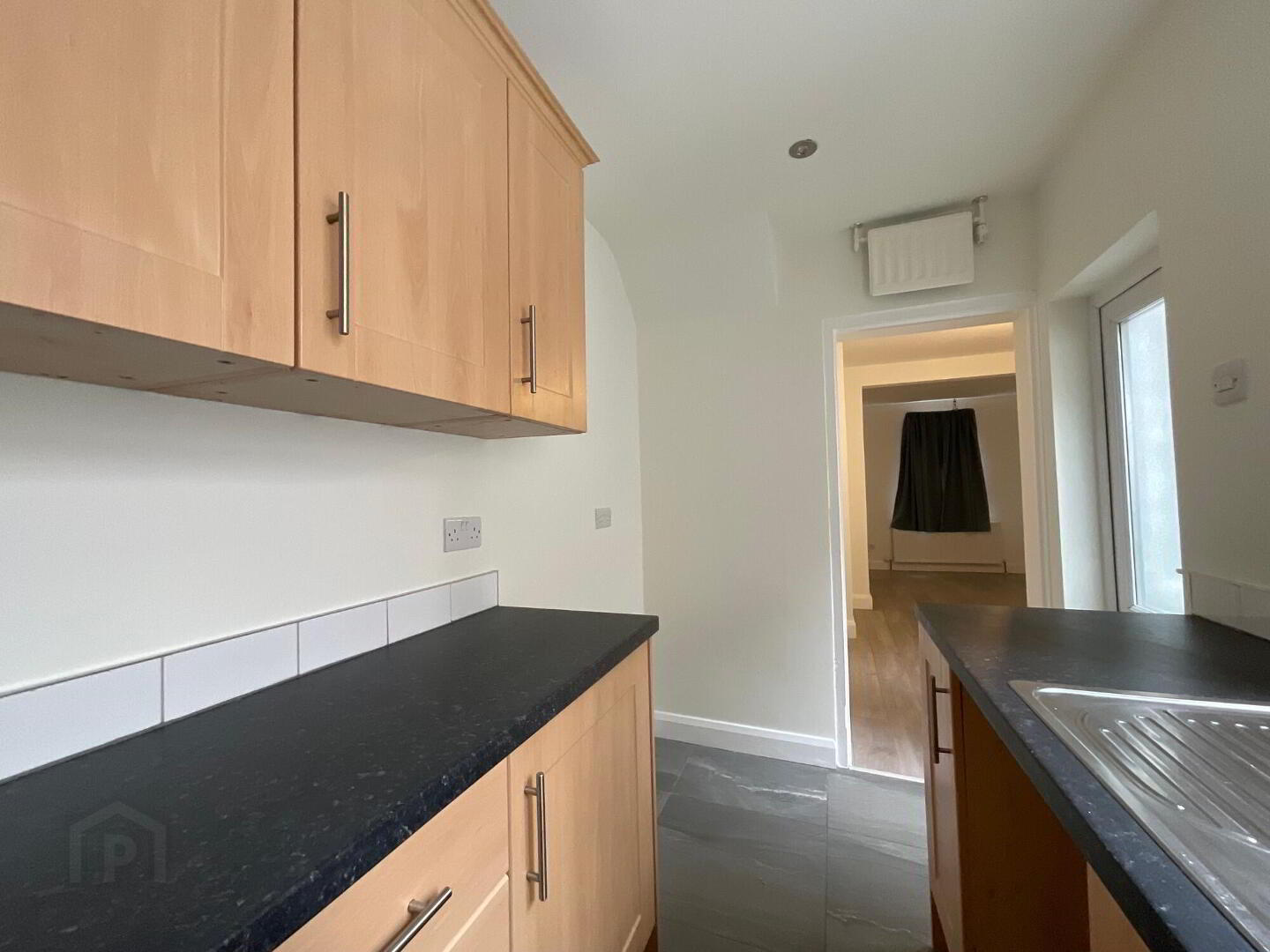25 Rutherglen Street 6 of 12