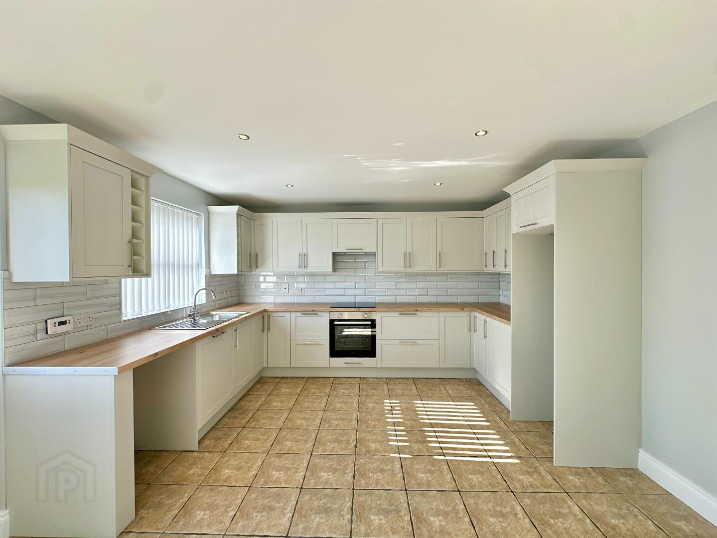 2 Lisgarvagh 7 of 23