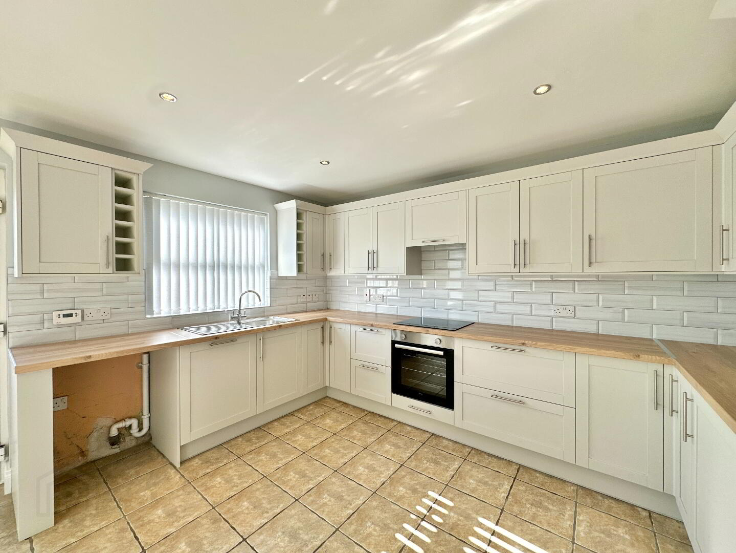 2 Lisgarvagh 8 of 23