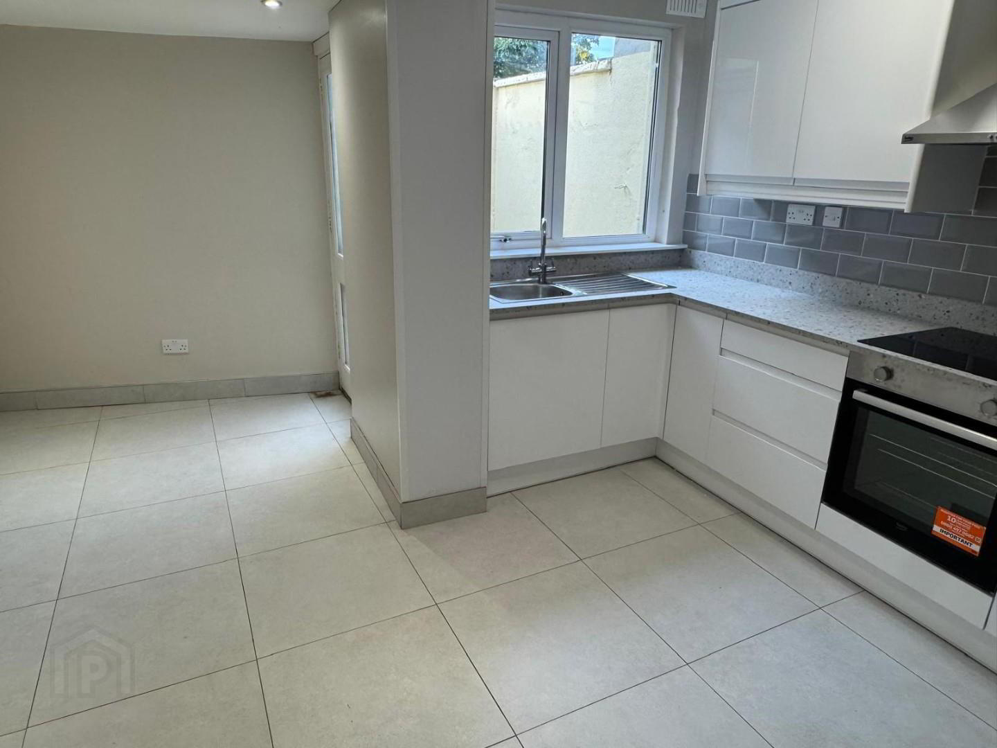 9 Albert Street 8 of 19
