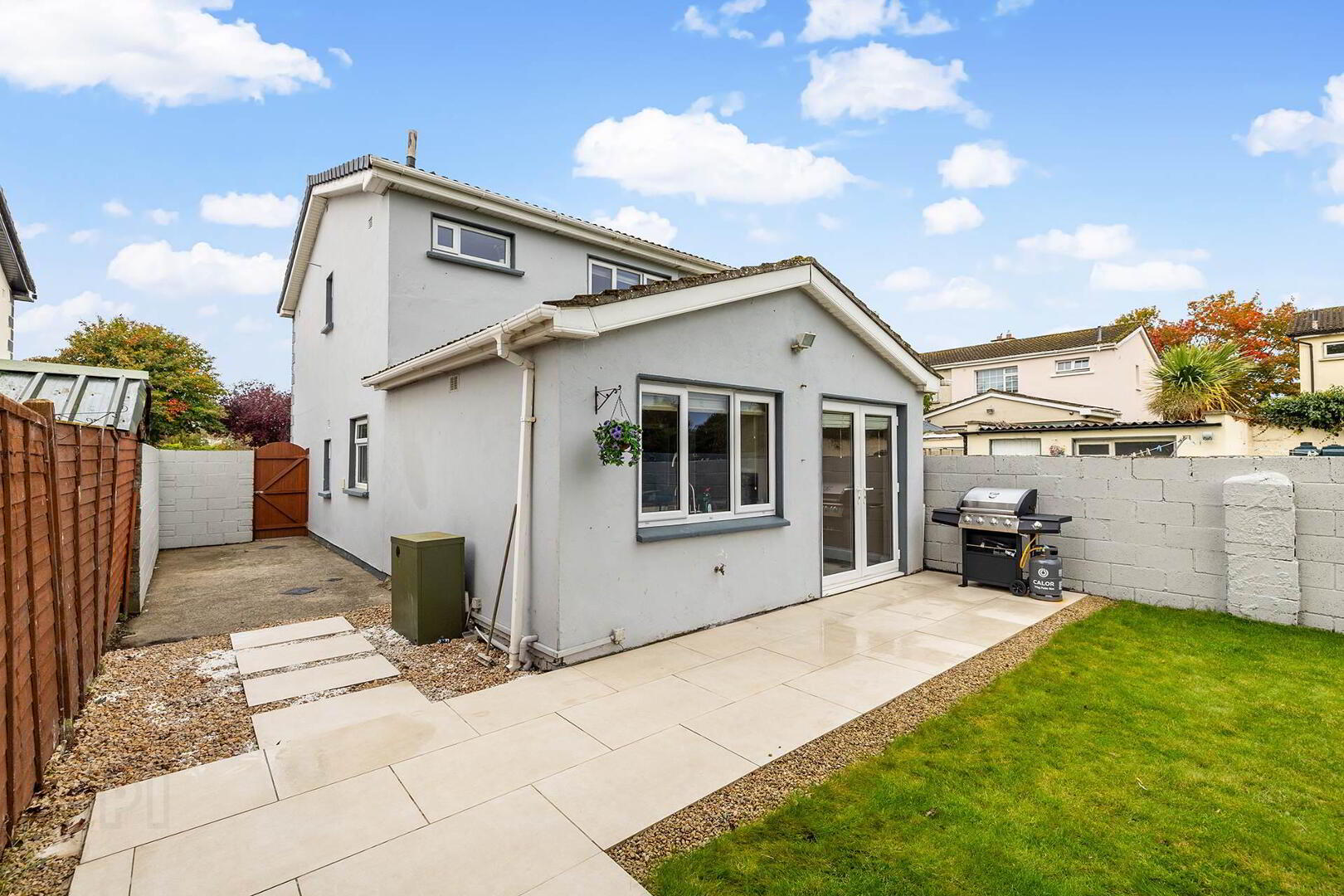 13 Vanessa Lawns 19 of 21
