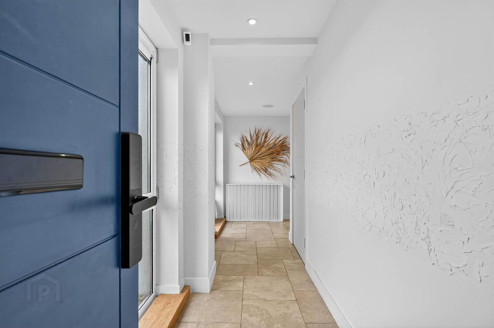 20 Shaftesbury Court 2 of 16