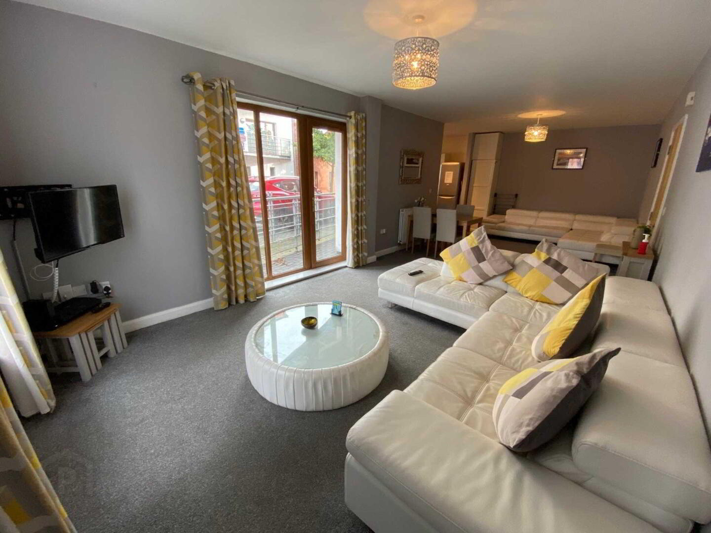 Apt 1, Templemore Avenue 4 of 16