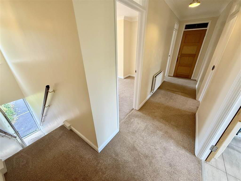 10 Earlswood Grove 5 of 10