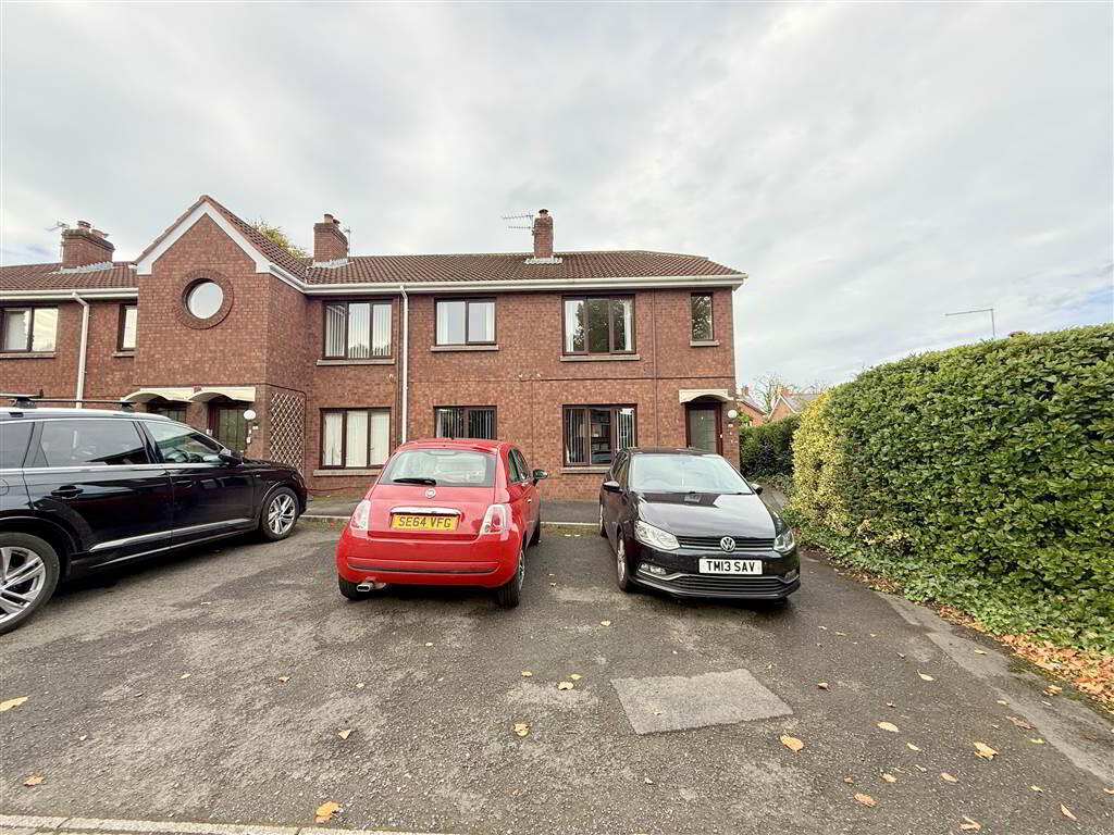 10 Earlswood Grove 2 of 10
