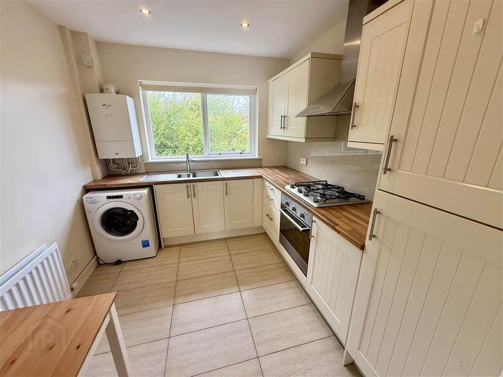 10 Earlswood Grove 7 of 10