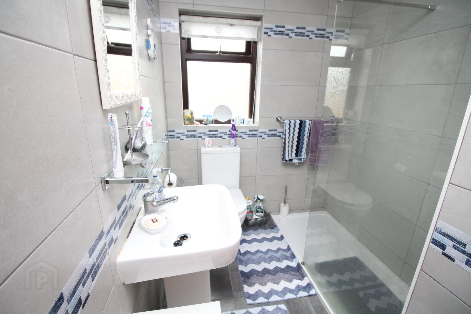 53 Brook Avenue 5 of 10