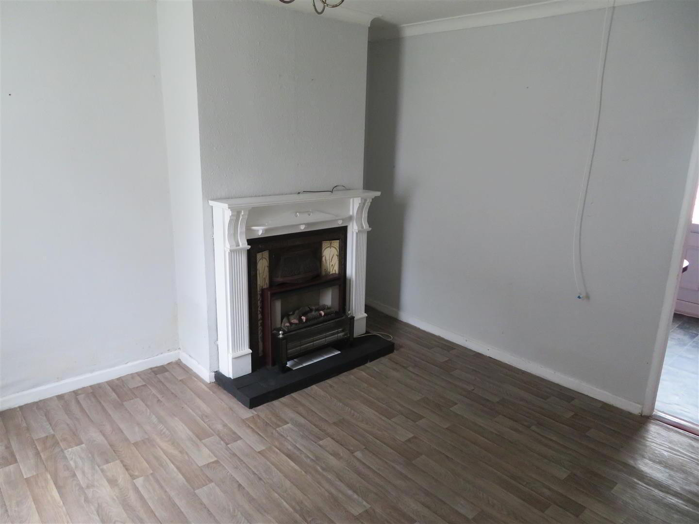 19 Moss Road 5 of 6