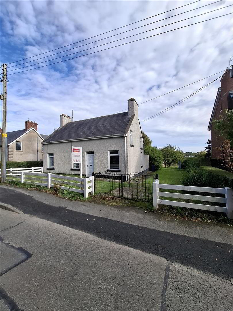 19 Moss Road 1 of 6