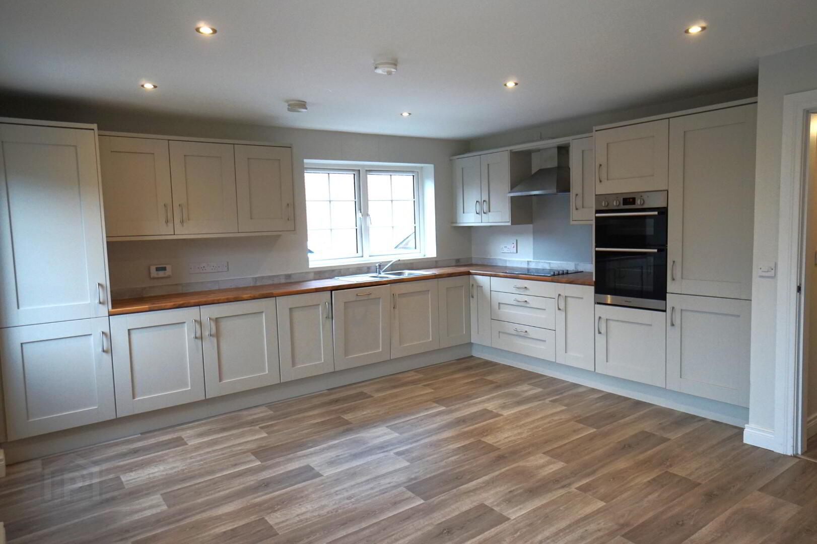 37 Beechcroft 3 of 5