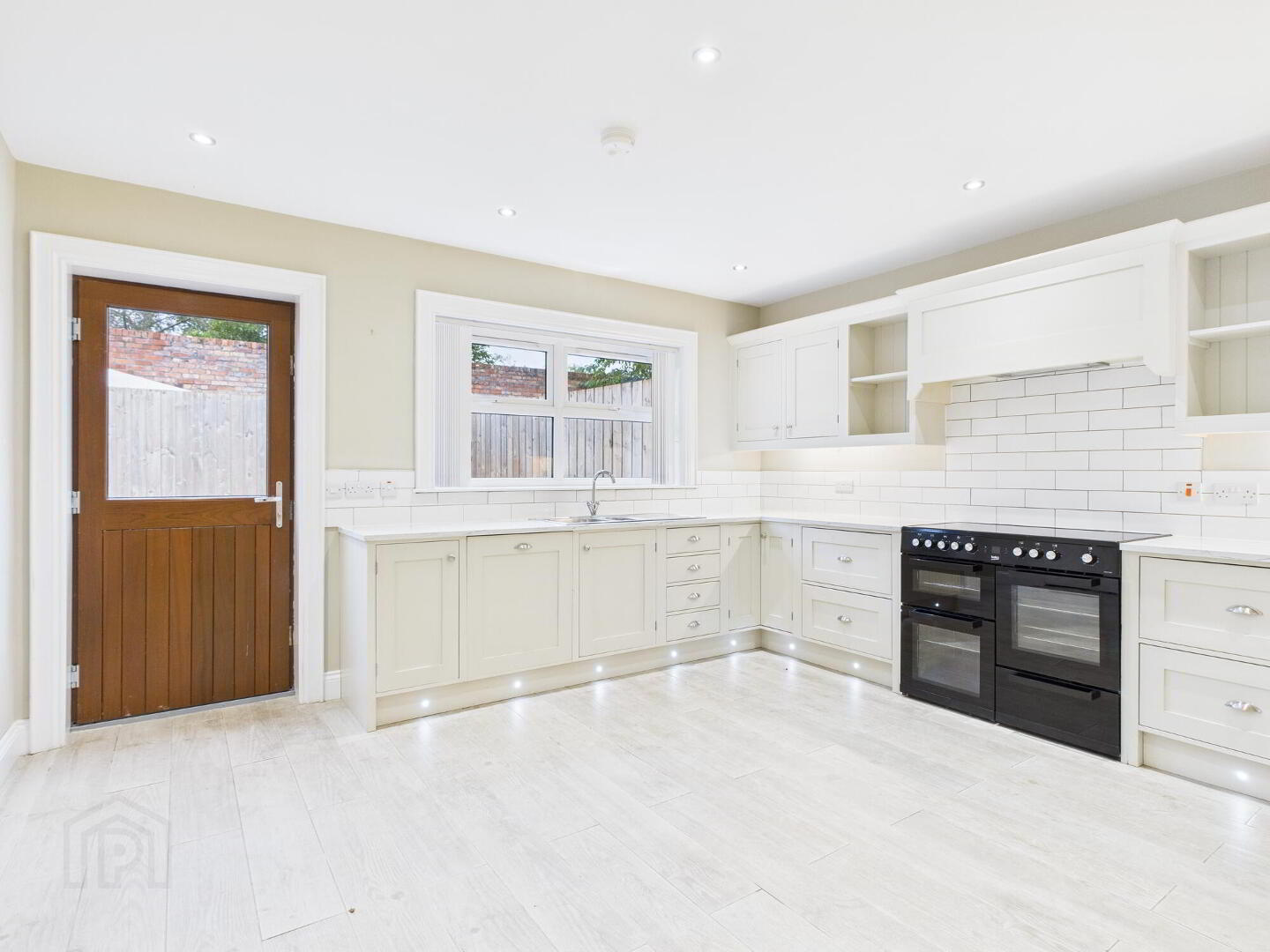 3 Kincora Mews 10 of 27