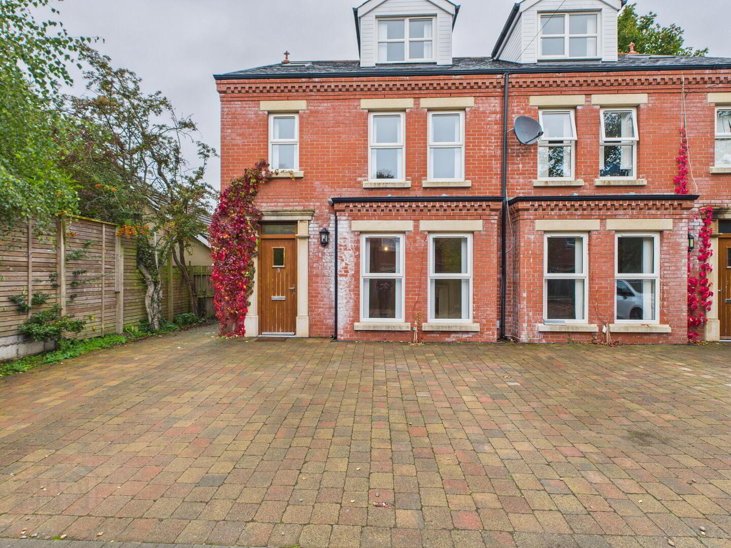 3 Kincora Mews 5 of 27