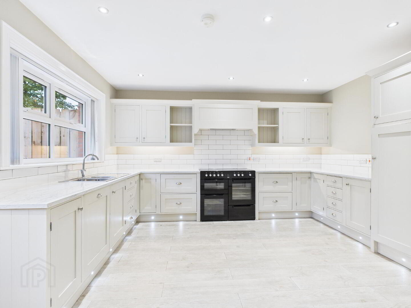 3 Kincora Mews 11 of 27