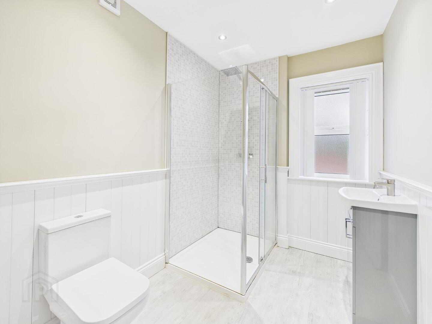 3 Kincora Mews 19 of 27