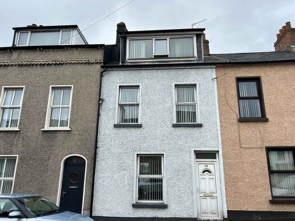 25 Abercorn Road 1 of 9