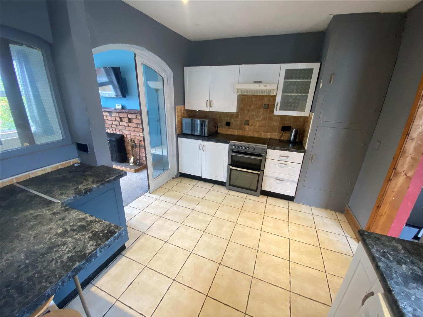37 Hazelbrook Avenue 6 of 10