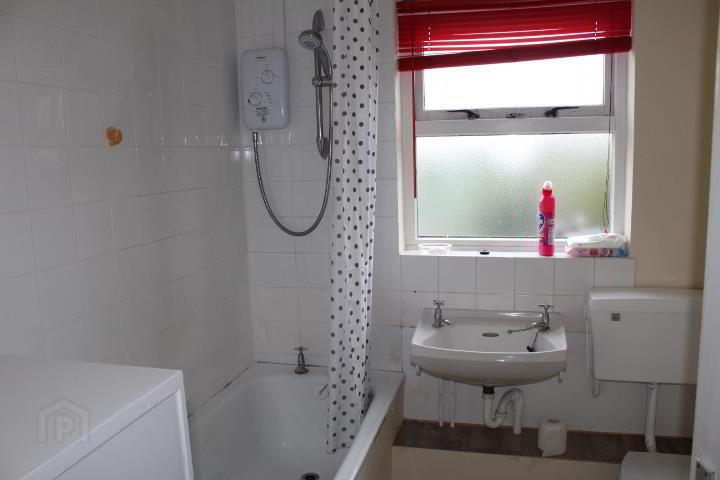 16 Creggan Street 4 of 5