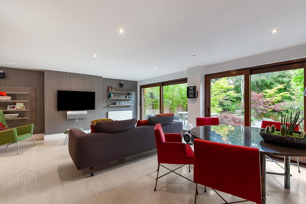 21 Deramore Park 23 of 67