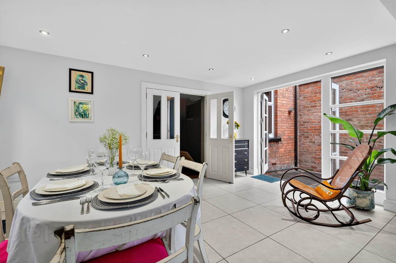 16 St Judes Avenue 22 of 54