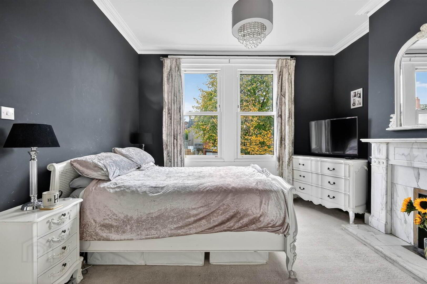 16 St Judes Avenue 25 of 54