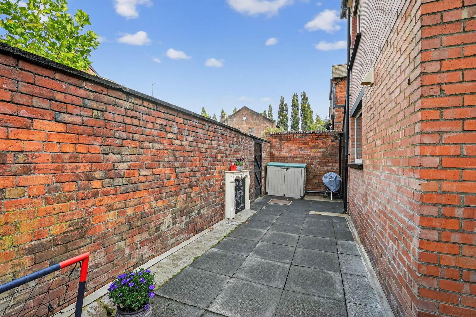 16 St Judes Avenue 52 of 54