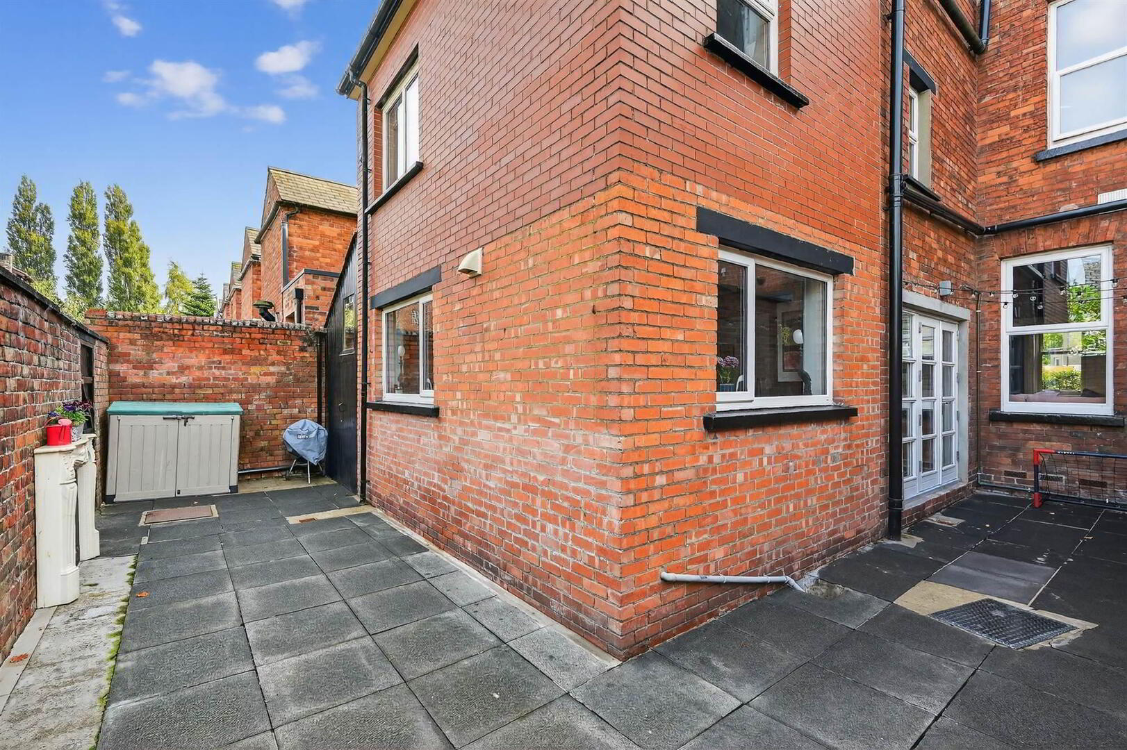 16 St Judes Avenue 53 of 54