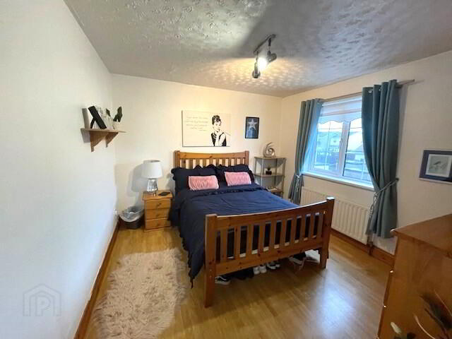 63 Rosemount Gardens 13 of 20