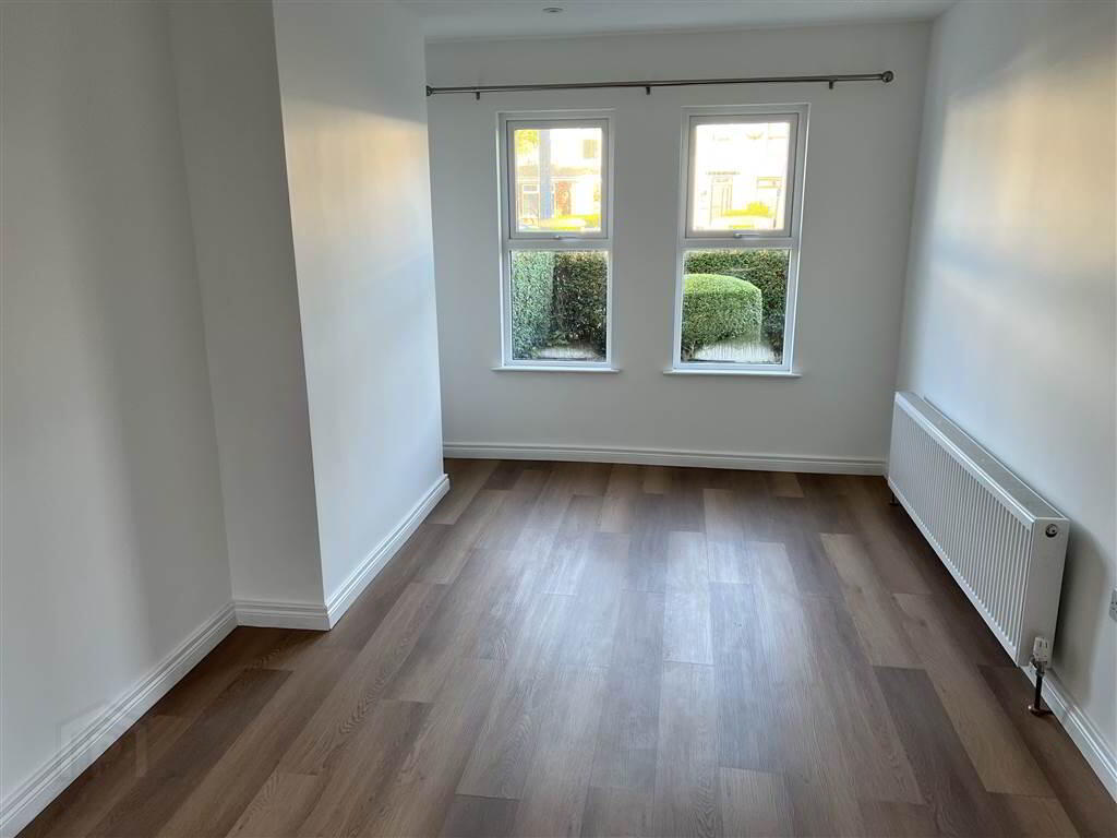 118 Scrabo Road 4 of 17