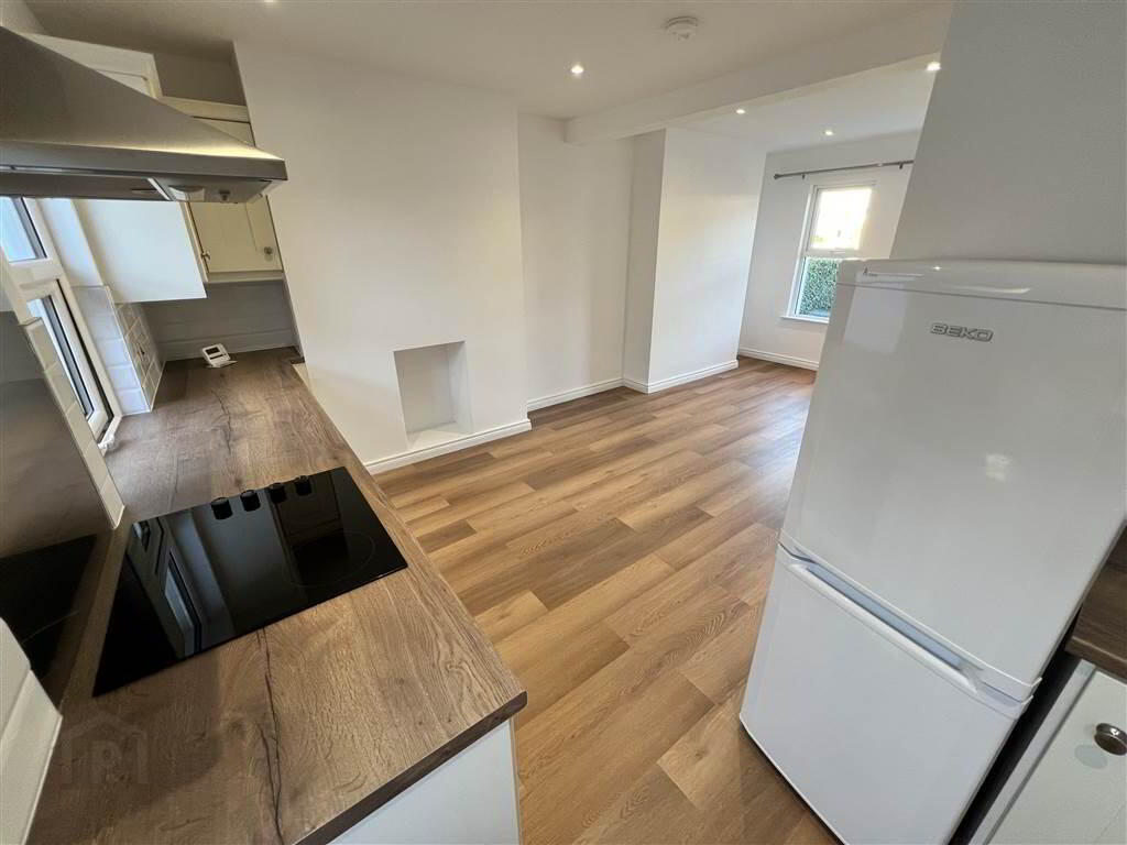 118 Scrabo Road 7 of 17