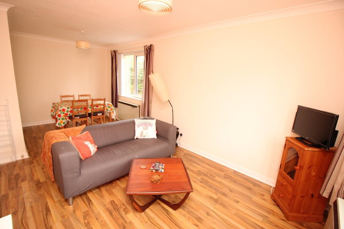 6 Ascot House 2 of 8