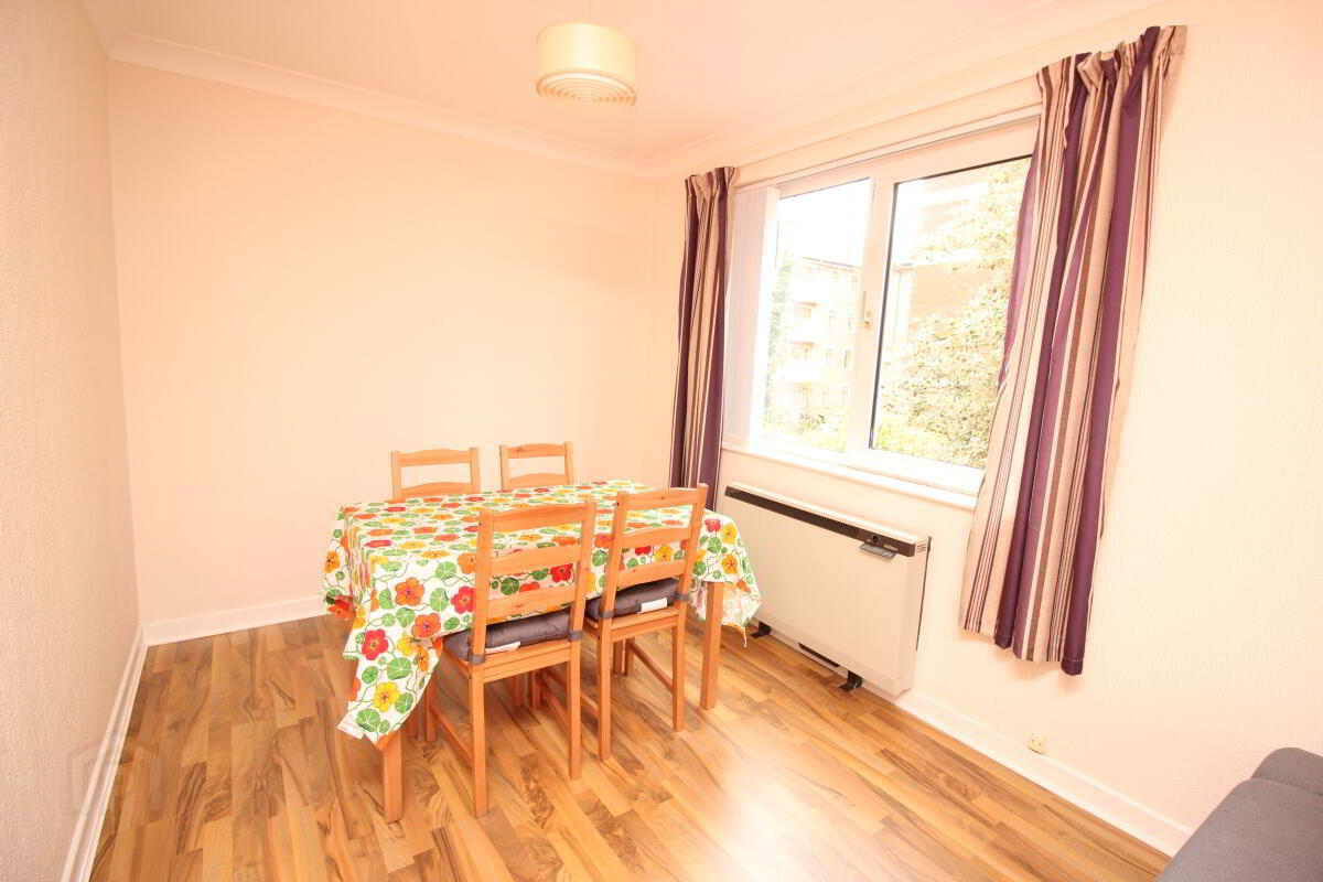 6 Ascot House 4 of 8